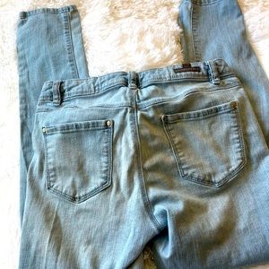5 for $25, EUC, stretchy skinny jeans